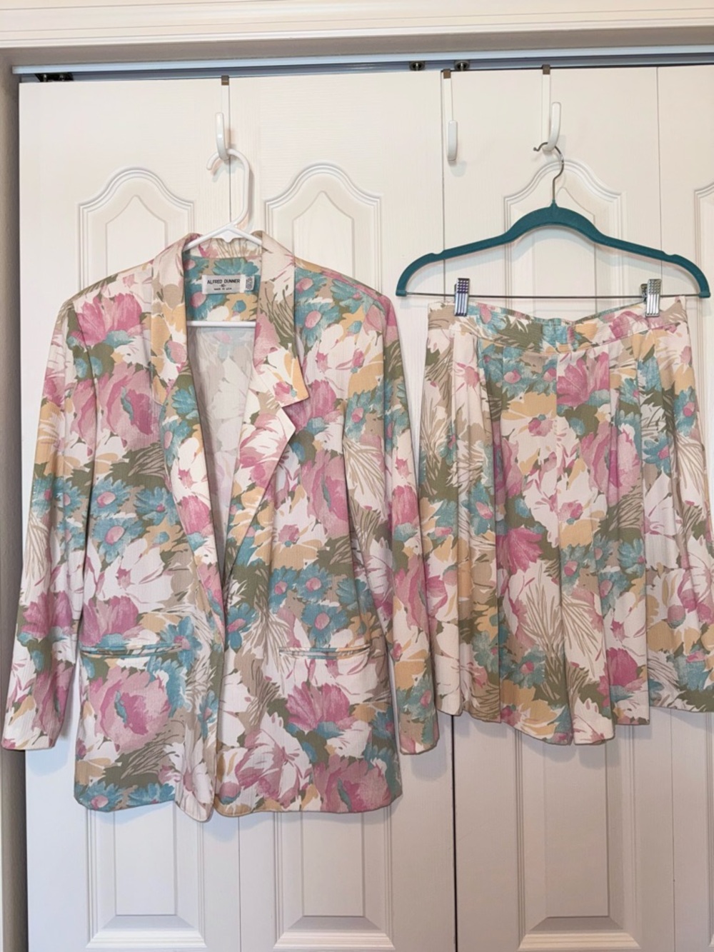 Alfred Dunner Pastel Floral Blazer and Skirt in Pink, Blue, Beige